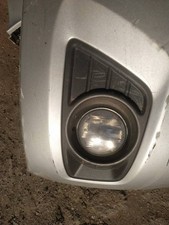 Kia Carens 2007 Bumper Grille - FRONT RIGHT used, Genuine #2570441-67