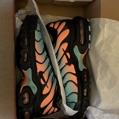 Nike Air Max Plus Men s Low Top Lace-Up Sneakers Black Orange Blue