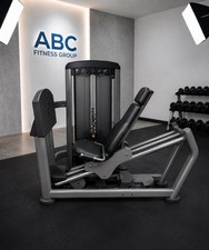Life Fitness Insignia Series Seated Leg Press