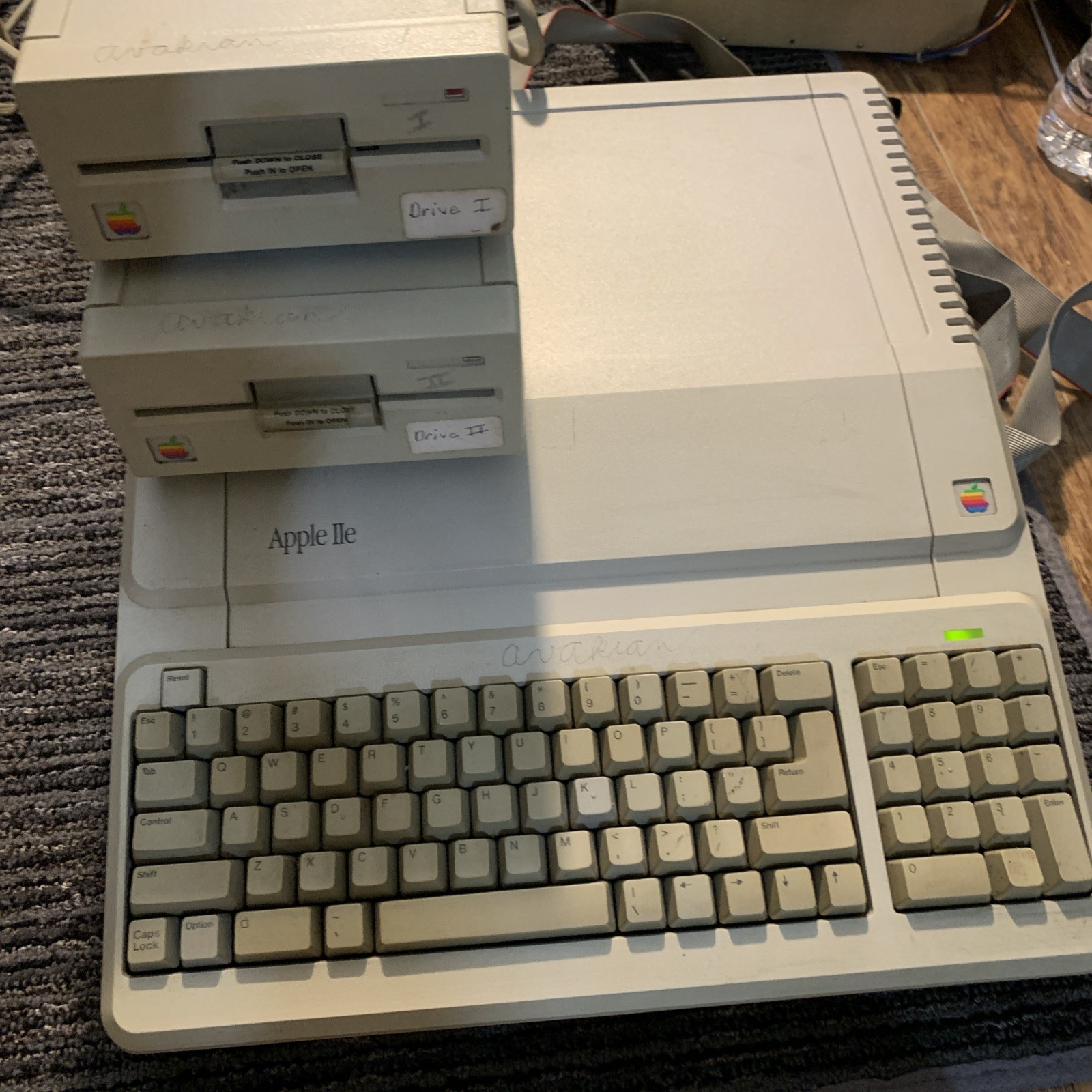 Apple IIe A2S2064 Vintage Computer With Two Floppy Drives Turns On Untested