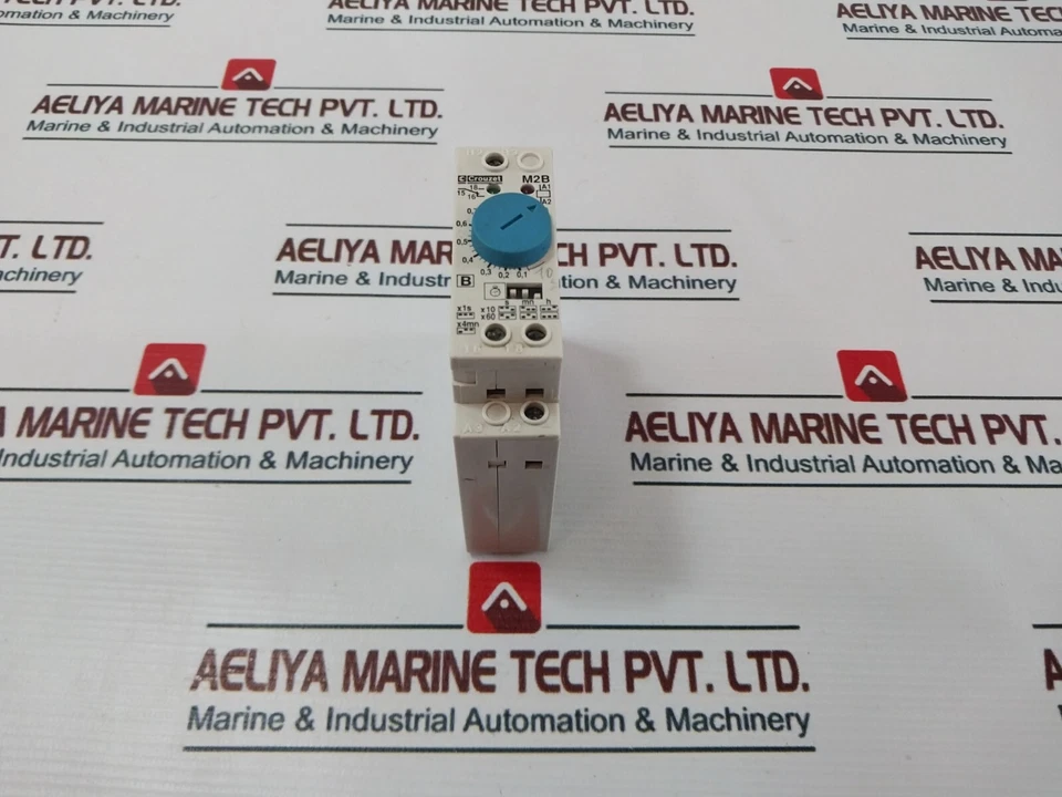 Crouzet M2B Timer Relay 0,05 S-60H 24V 50-60Hz - Image 2 of 4