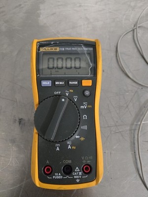 FLUKE 115 True RMS Multimeter 