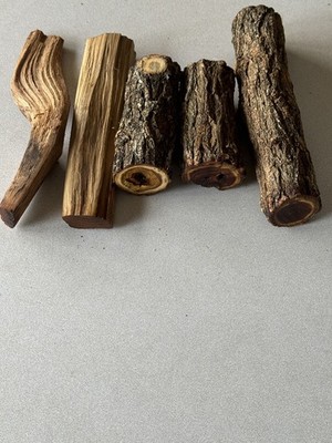 Black locust (Robinia pseudoacacia)  5 (3)Live Edge Woodworking pieces 