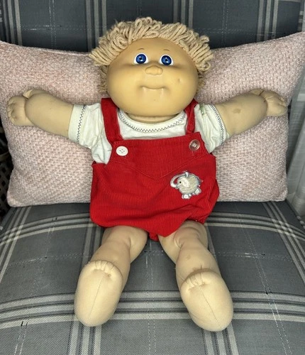Vintage 1980’s Cabbage Patch Kids Boy Doll w/ Red Overalls Tan Hair Blue Eyes