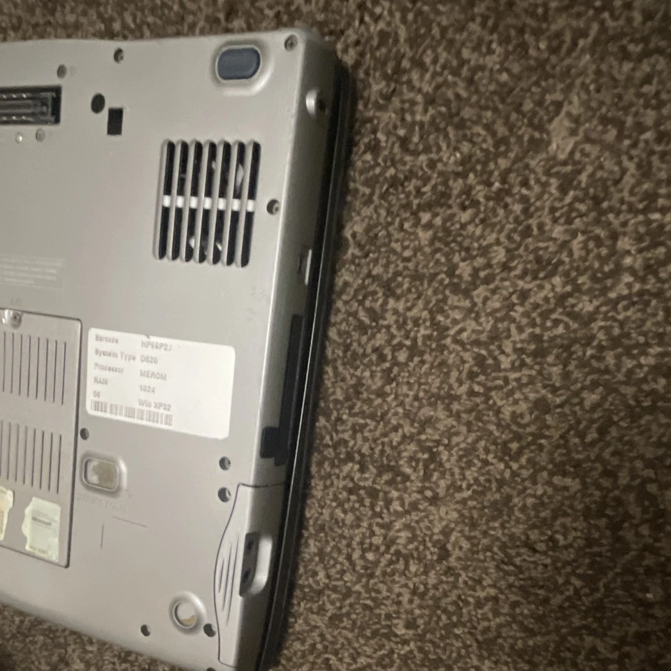 Dell Lattitude D620 Centrino Duo 14" NO HDD, SPARE OR REPAIR lcd keyboard screen, photo 4 of 5