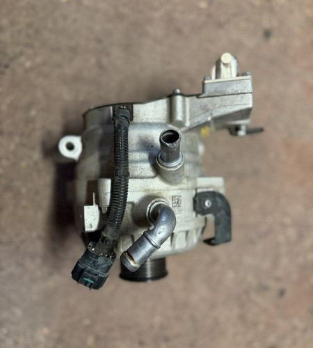 2011-2015 Hyundai Sonata  Alternator 2.4L VIN D 37390-2G920 Used