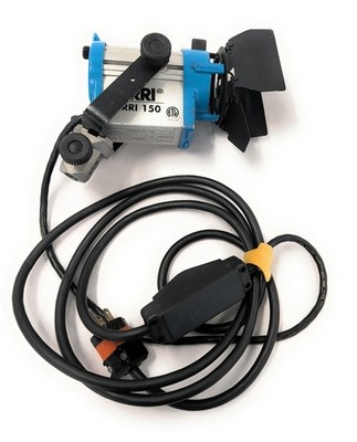 ARRI Junior 150 Tungsten Fresnel 150W Spotlight w/ Barn Doors & Bulb