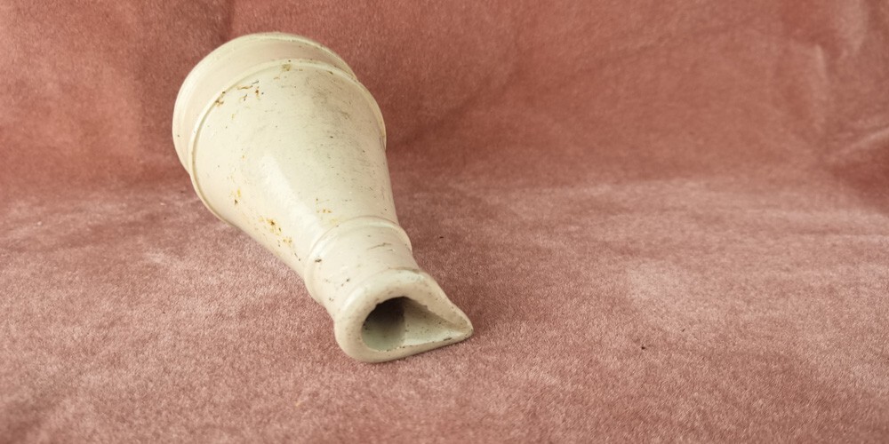 55844 Old Vintage Antique Pottery Inkwell Ink Bottle Blackwood Pourer