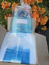 (1000/Case) 8 lb Commercial  Clear  Ice Bag  , IGLOO print With Twist Tie