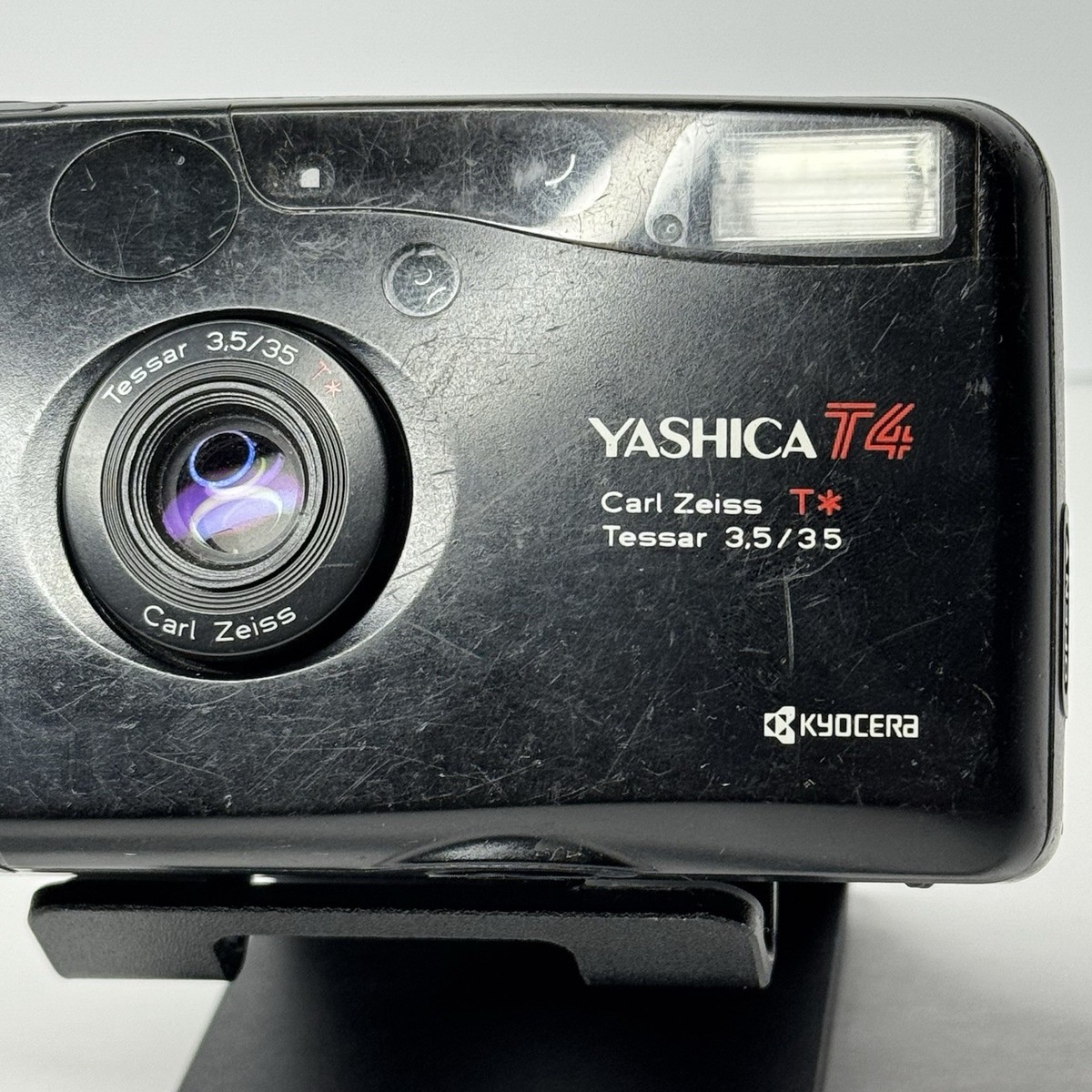フィルムカメラ KYOCERA TPROOF Carl Zeiss Tessar 3.5/35 Kyocera TPROOF Carl Zeiss Tessar 35mm f/3.5 – Film Supply Club