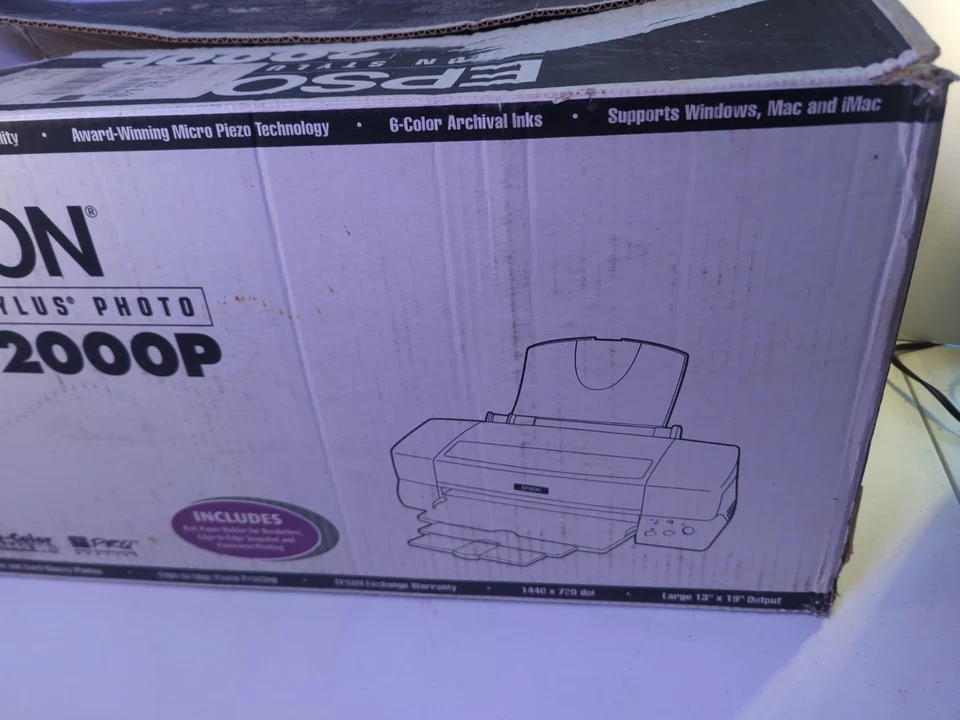 EUC Epson Stylus Photo 2000P Ink Jet Printer w/ Box, 6-Color Large Output - Image 3 of 4