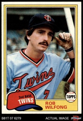 1981 Topps #453 Rob Wilfong Twins DOUBLE-PRINT 7 - NM