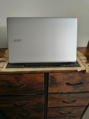 15.6'' Acer Aspire V3-572G Core i5-4210U 8GB 240GB SSD Windows 11 Home