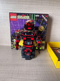LEGO Space Spyrius 6949 Robo-Guardian Original Vintage MISB!! The part is intact