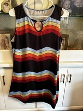 Colorful Chevron Striped Keyhole Neck Sleeveless Midi Sun Dress Medium