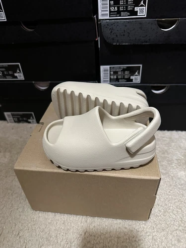 Adidas Yeezy Slide Bone Infant FZ5899 Taglia 7K Nuove Spedizione Veloce