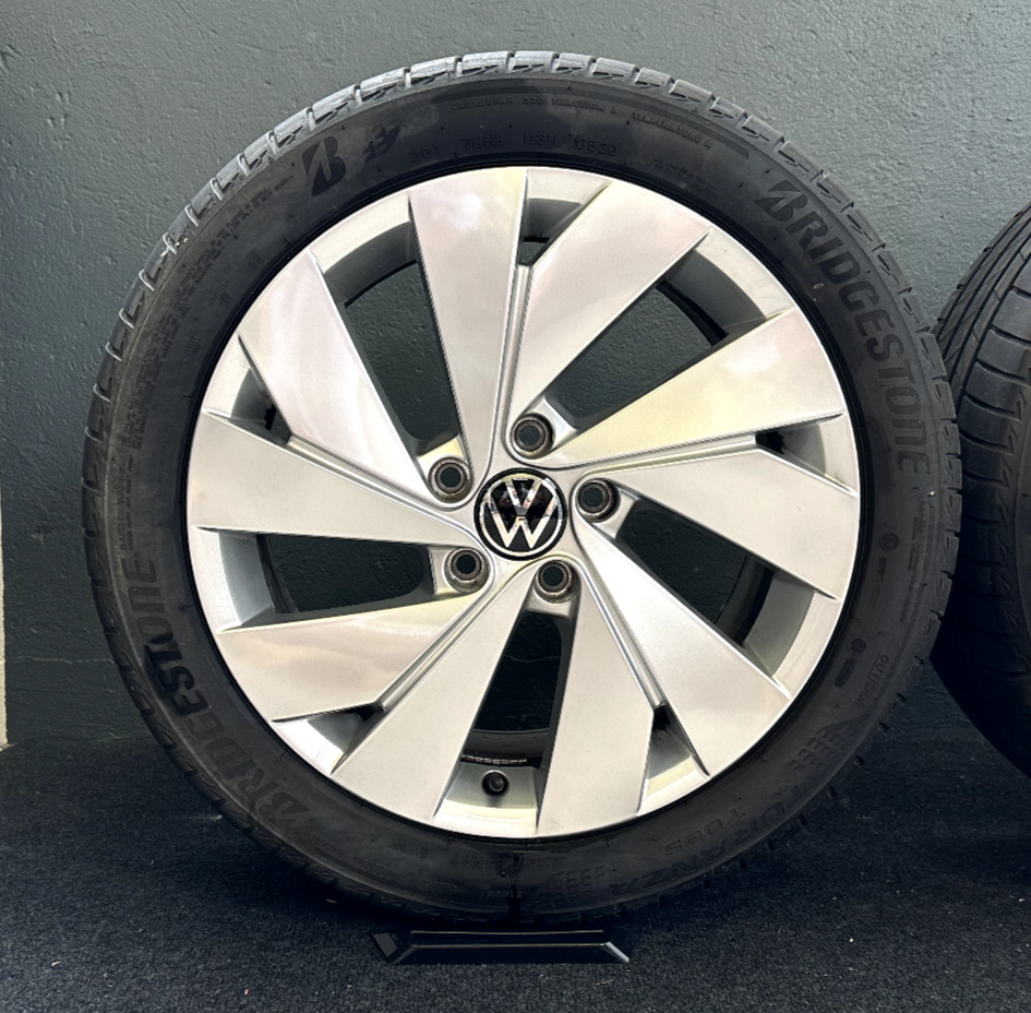 Original VW Golf 8 & R-line Belmont alloy summer wheels 17-inch