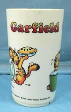 Vintage 1978 Jim Davis Deka Garfield Plastic Cup Pie & Ice Cream