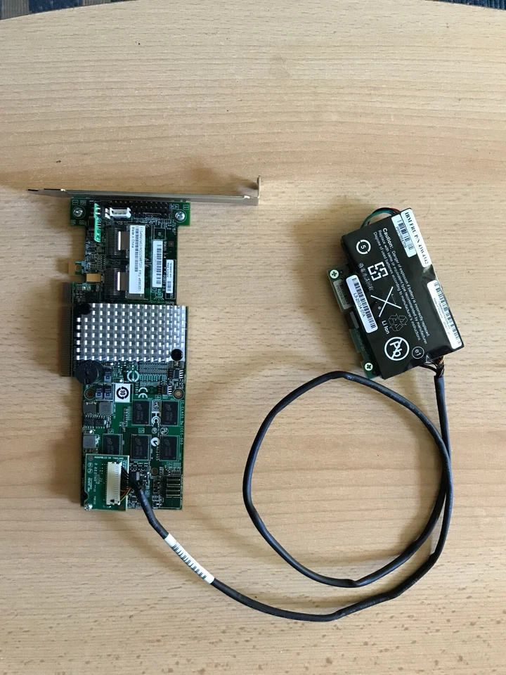 IBM LSI ServeRAID M5015 8-CH 6 Gb RAID Controller 46M0851