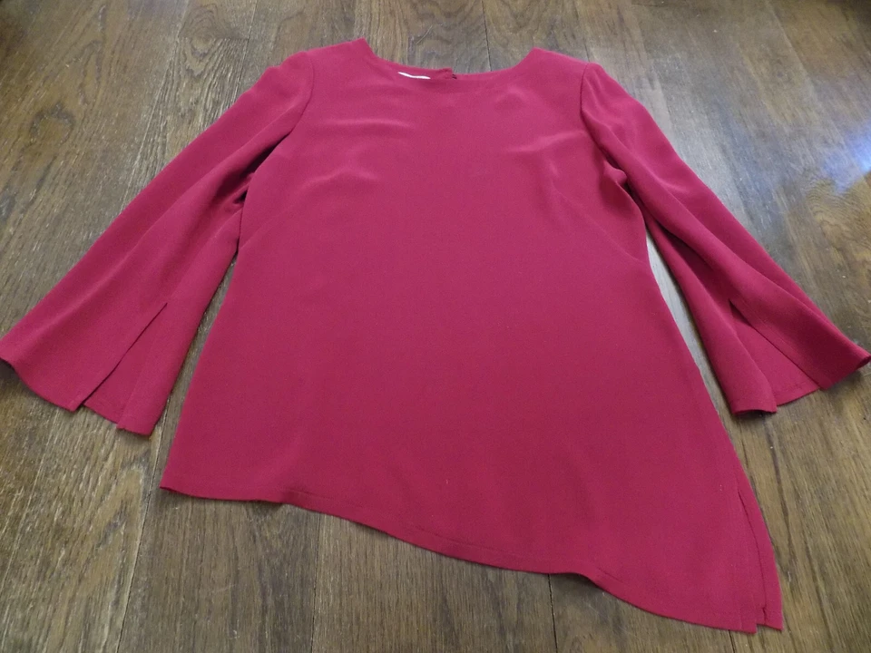 Conjunto de falda y blusa Maggy London 100 % seda 2 piezas talla 12 frambuesa asimétrica usada en excelente estado Foto 2 de 4