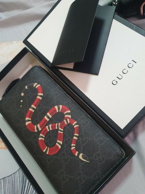 Gucci King Snake Print GG Supreme Zip 