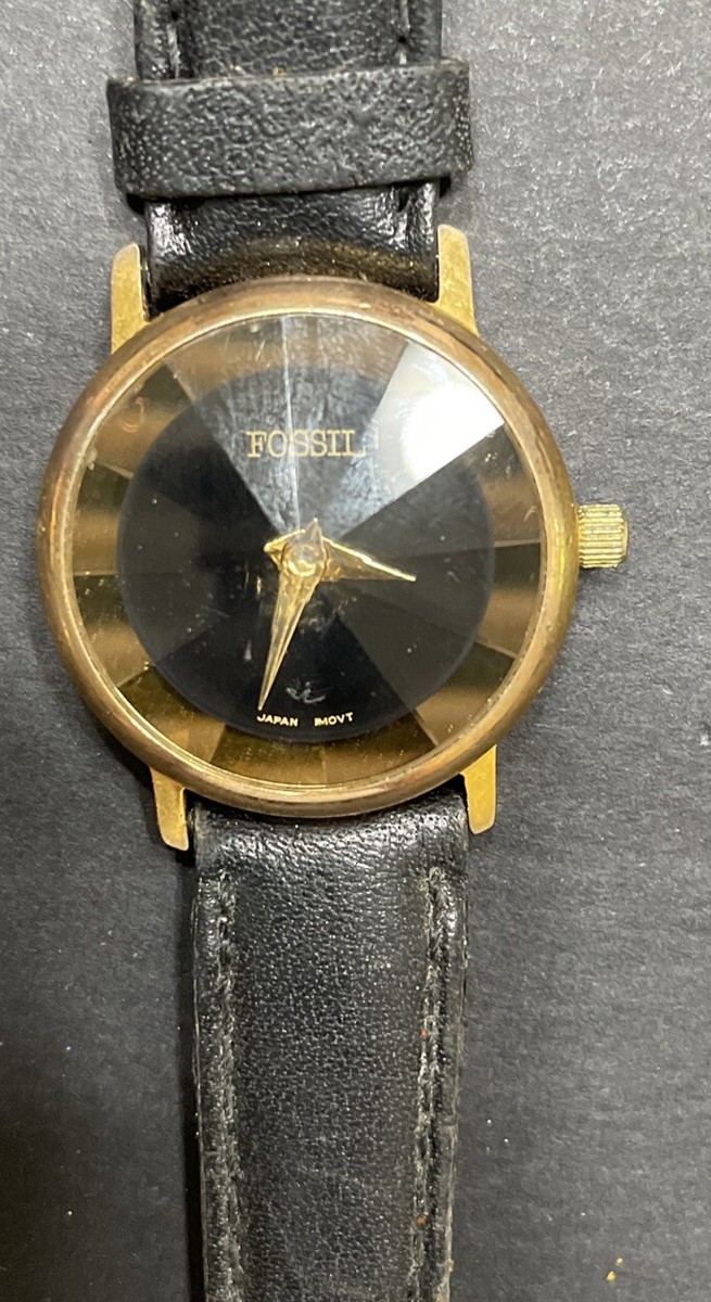 Fossil Vintage & Rare‎ Gold-Tone Gem Shaped Crystal Women’s Watch PC-7304 Fossil Prism Crystal Watch Vintage Collectible Wristwatch PC  main image 3