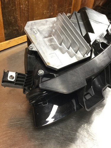 Tesla Model 3 2017-20 • Genuine Right Headlamp, Xenon. #1077372-00-L. KTES3 - Picture 11 of 18
