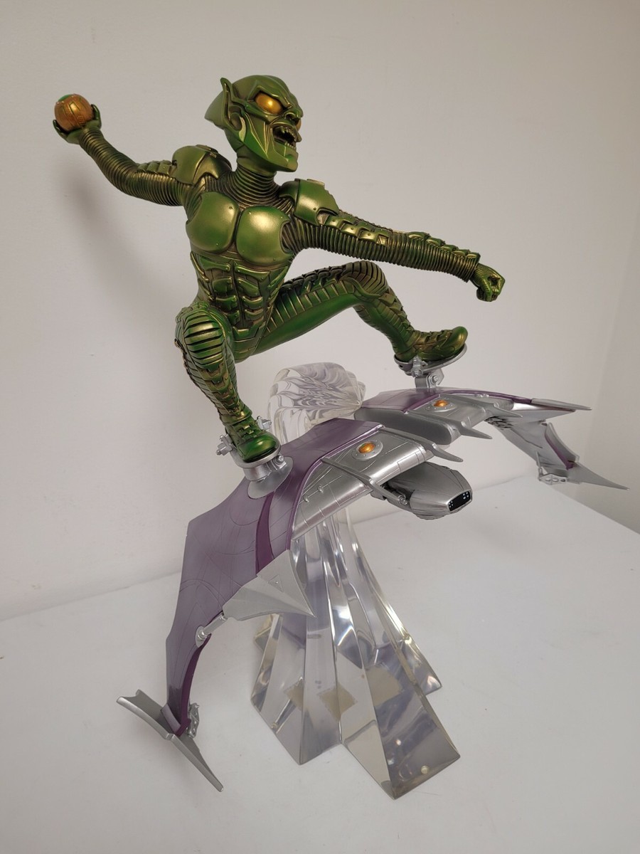 アタカス スパイダーマン ガーゴイル スタチュー　ATTAKUS 1997 ATTAKUS Collection 12' SPIDER-MAN on Gargoyle 1670/8888 w