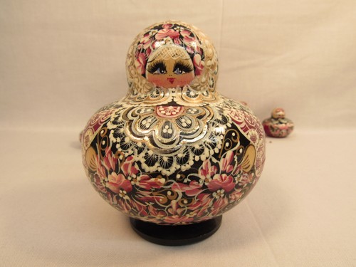 15 Piece Matryoshka Nesting Doll Set Hand Made Painted Russia 4 1/4" Red Gold - Picture 8 of 18