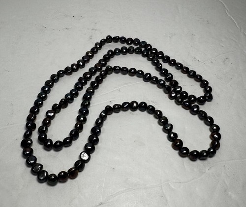 Collar de perlas de agua dulce iridiscentes negras Honora vintage 32 pulgadas con bolsa - Imagen 2 de 4