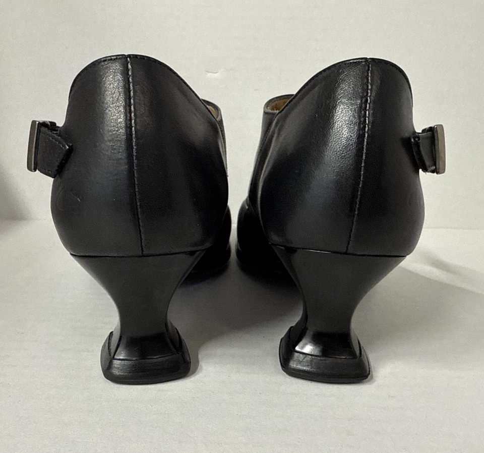 Zapatos de tacón John Fluevog para mujer talla 8 cuero negro Mary Jane tacón medio diseñador Foto 4 de 4