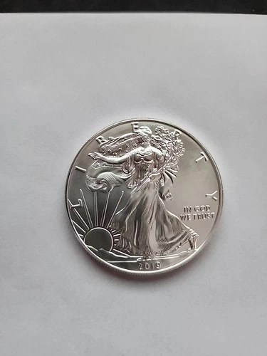 2019 AMERICAN EAGLE FINE SILVER UNC 1 TROY OUNCE COIN