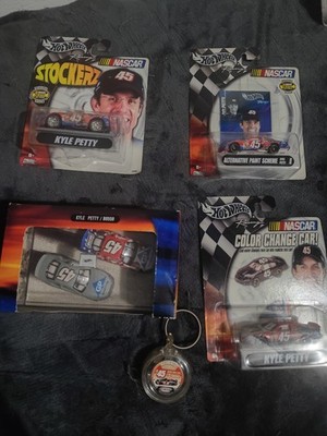 Kyle Petty Hot Wheels Racing NASCAR Lot 3 Sealed Cars 2 Car Set Race Used Keycha