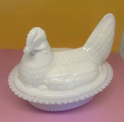 McKee Summit White 5.5" Hen on Nest Glass Covered Dish Chicken Split Tail VTG