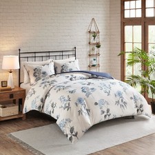 Madison Park Zennia 7 PC Printed Seersucker Comforter Set with Throw Blanket