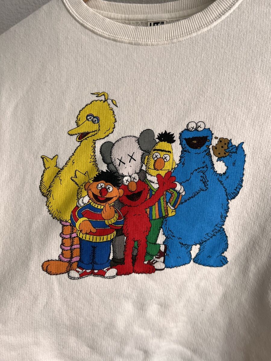 KAWS X Sesame Street UNIQLO Sweatshirt Crewneck Pullover KAWS X Sesame Street UNIQLO Sweatshirt Crewneck Pullover