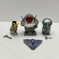 Vintage Wind Up Sparkling Walking Ray Robot Space Toy Plastic Tin Toys