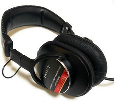 Sony MDR-CD900ST Studio Monitor Stereo Headphones - Black Sony MDR-CD900ST Studio Monitor Stereo Headphones - Black