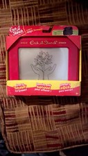 Etch A Sketch, Classic Red Drawing Toy with Magic Screen, for Ages 3 and Up
