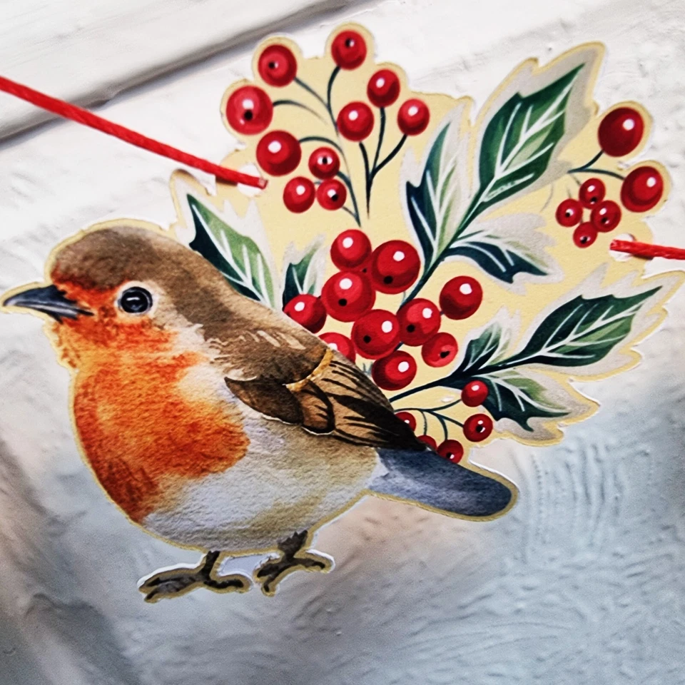 Handmade Christmas 'ROBIN AND HOLLY' Garland with Gift Envelope -9cm x 4meters Foto 3 de 4