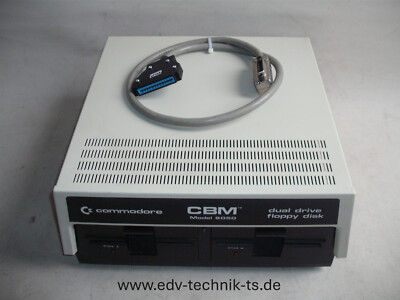 Commodore CBM 8050 Diskettenstation + IEEE-Datenkabel  /  Sehr guter Zustand!