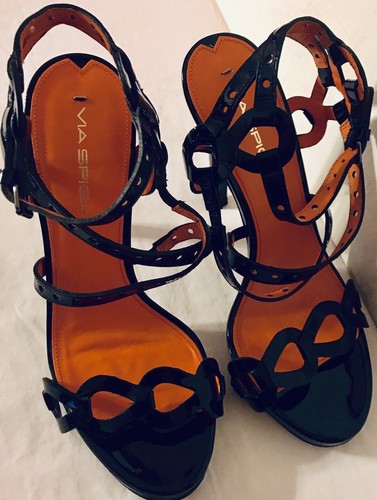 Via Spiga Pacifica Black Patent Leather Cut Out Straps High Heel Sandals 7M/38 - Picture 10 of 11