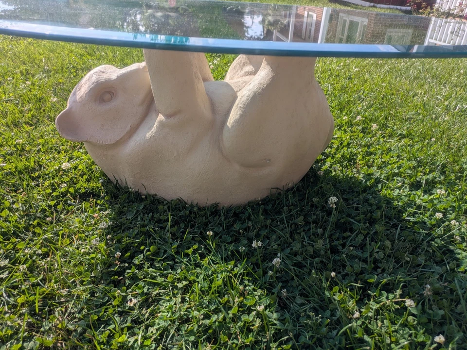 Mesa de centro vintage con tapa de vidrio ovalada Polar Bear de Lane Foto 4 de 4