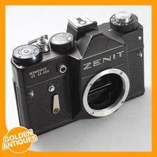 Vecchio corpo macchina fotografica pellicola analogica vintage sovietica russa CCCP USSR ZENIT TTLR