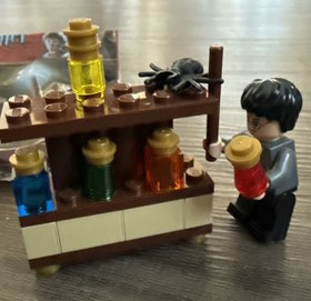 Harry Potter🧪🎒 LEGO The Lab 30111 &ndash; Harry Potter Polybag Collectible &ndash; Retired