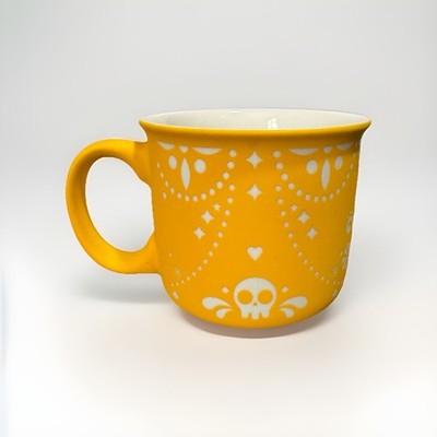 Eccolo Mug Yellow Skull Heart Filigree