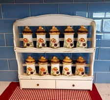 1978 Merry Mushroom Spice Rack with 10 Spice Jars Wall Mount READ