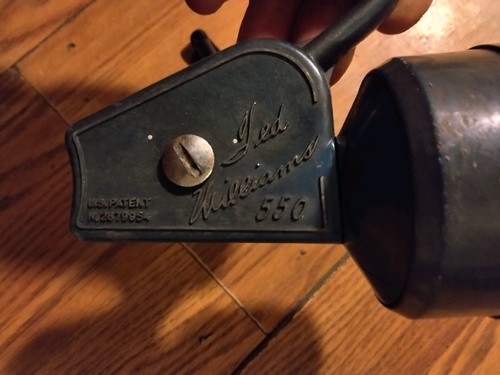 Vintage Ted Williams 550 Fishing Spinning Reel - Made in Italy - Picture 5 of 6