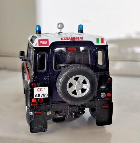 Land Rover defeder campagnola Carabinieri MSU 1/24 Welly artigianale - Foto 6 di 9