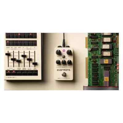 Universal Audio UAFX Evermore Studio Reverb Guitar Effects Pedal